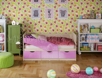 Кровать в детскую Бабочки 800*1600, Сиреневый глянец в Санкт-Петербурге