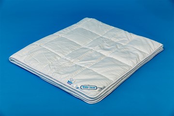Одеяло лёгкое двуспальное Белый лебедь в Гатчине