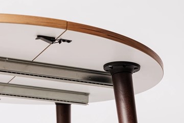 Кухонный стол круглый Шпон Ореха д. 100 см МДФ ножки вишня в Санкт-Петербурге - предосмотр 3